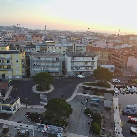 Laguna Gaddi - Trilocale Vista Laguna E Posto Auto *