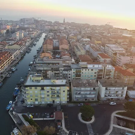 Laguna Gaddi - Trilocale Vista Laguna E Posto Auto Grado