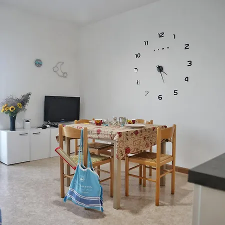 Laguna Gaddi - Trilocale Vista Laguna E Posto Auto * Grado