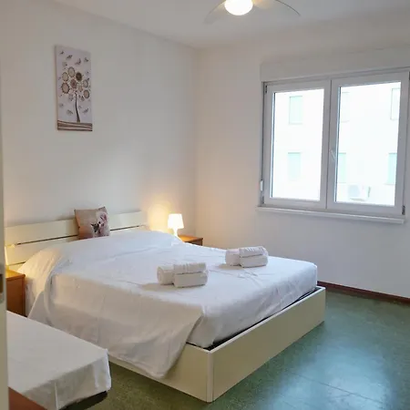 Laguna Gaddi - Trilocale Vista Laguna E Posto Auto Apartment *