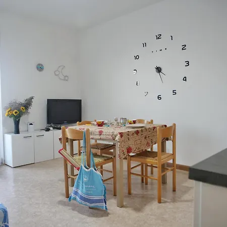 Laguna Gaddi - Trilocale Vista Laguna E Posto Auto * Grado