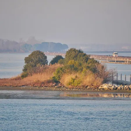 Laguna Gaddi - Trilocale Vista Laguna E Posto Auto Apartament *