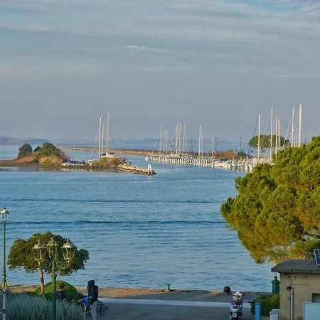 Laguna Gaddi - Trilocale Vista Laguna E Posto Auto 格拉多