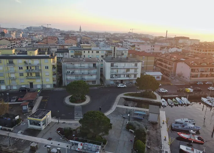 Laguna Gaddi - Trilocale Vista Laguna E Posto Auto *