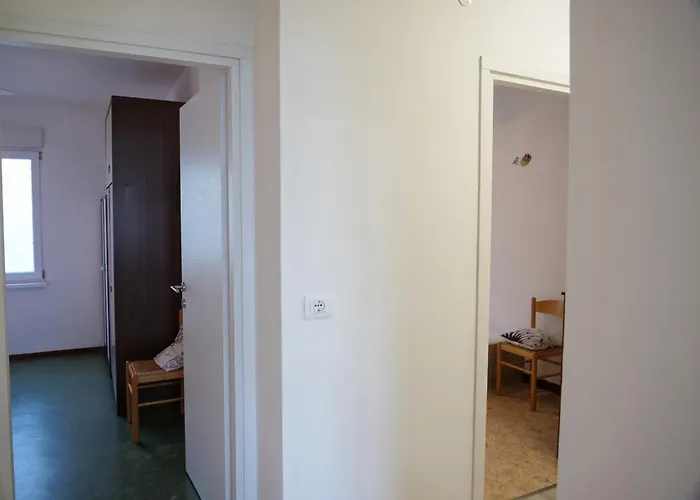 Laguna Gaddi - Trilocale Vista Laguna E Posto Auto * Grado