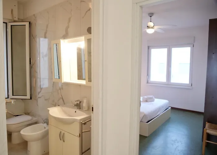 Laguna Gaddi - Trilocale Vista Laguna E Posto Auto *