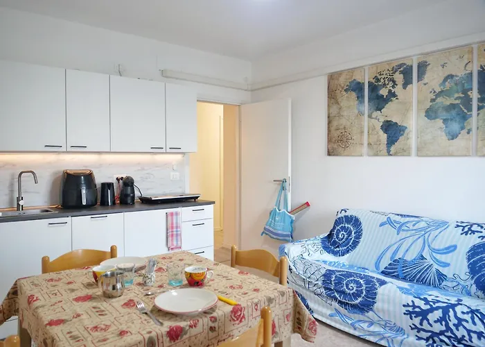 Laguna Gaddi - Trilocale Vista Laguna E Posto Auto Grado