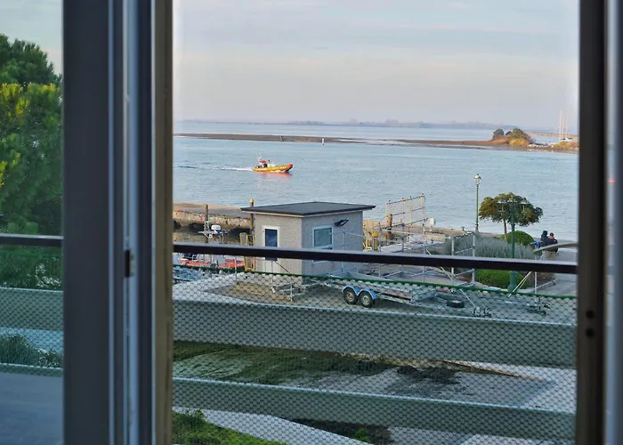 Laguna Gaddi - Trilocale Vista Laguna E Posto Auto Apartament