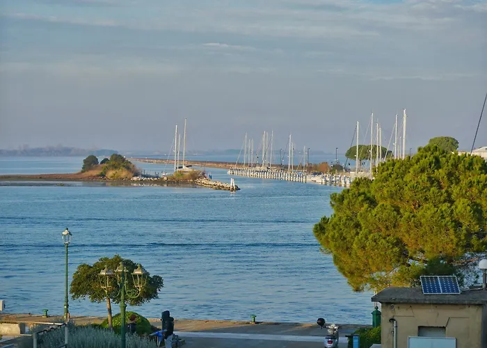 Laguna Gaddi - Trilocale Vista Laguna E Posto Auto Grado